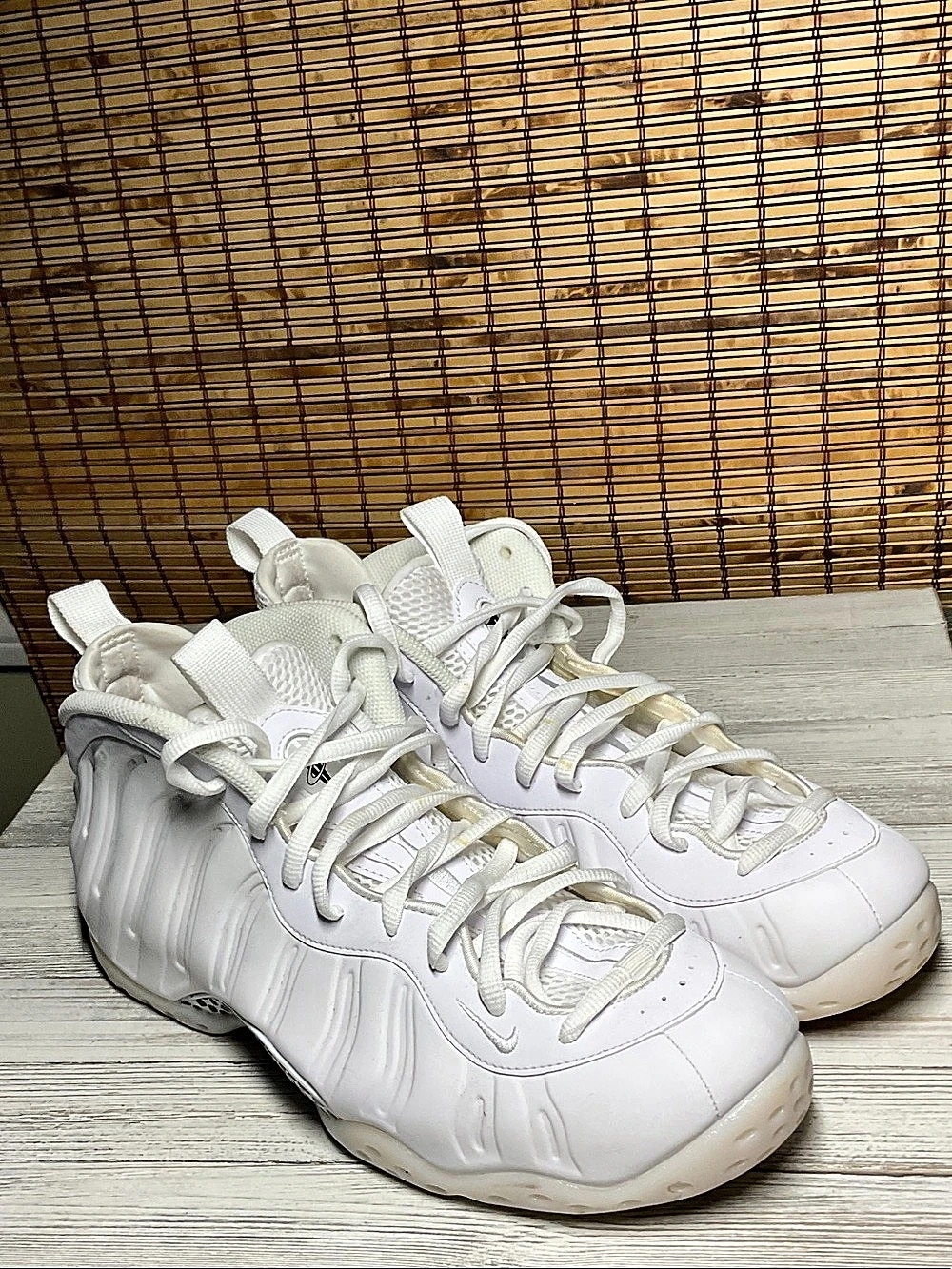 Nike Air Foamposite One Triple White Sneakers